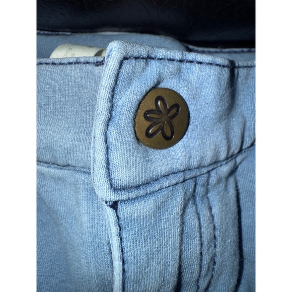 Matilda Jane Girls Size 6 Light Blue Denim Jeans‎ Colorful Trim Flower Buttons - Picture 4 of 8